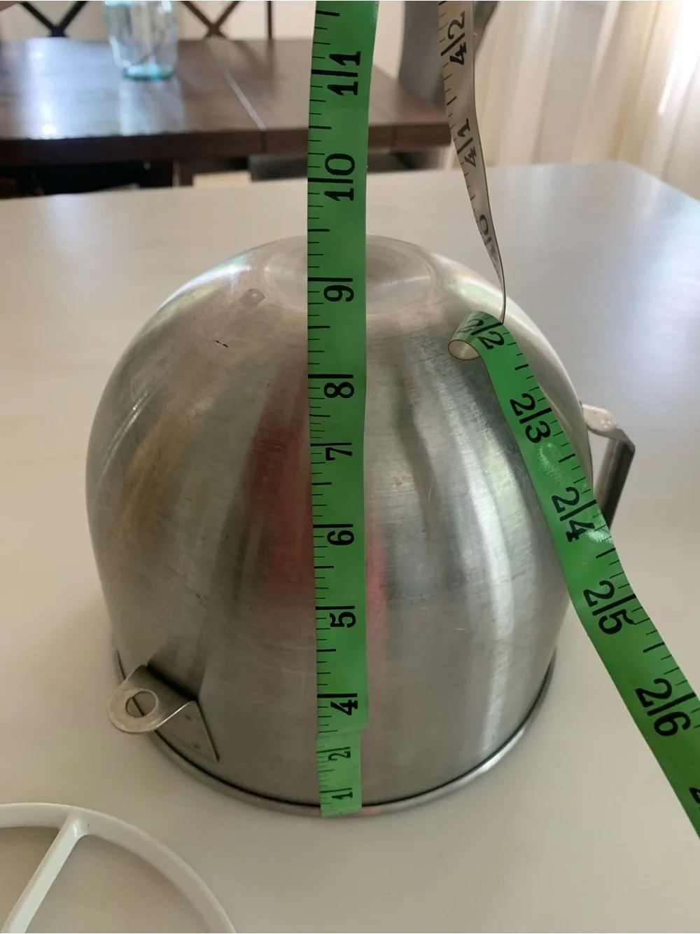 Stainless Steel Mixer Bowl with White Beater, Dough Hook & Whisk Attachments